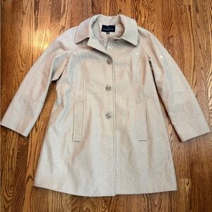 London Fog Wool Blend Mid Length Pea Coat Women’s Size XL
Color: Oatmeal Tan